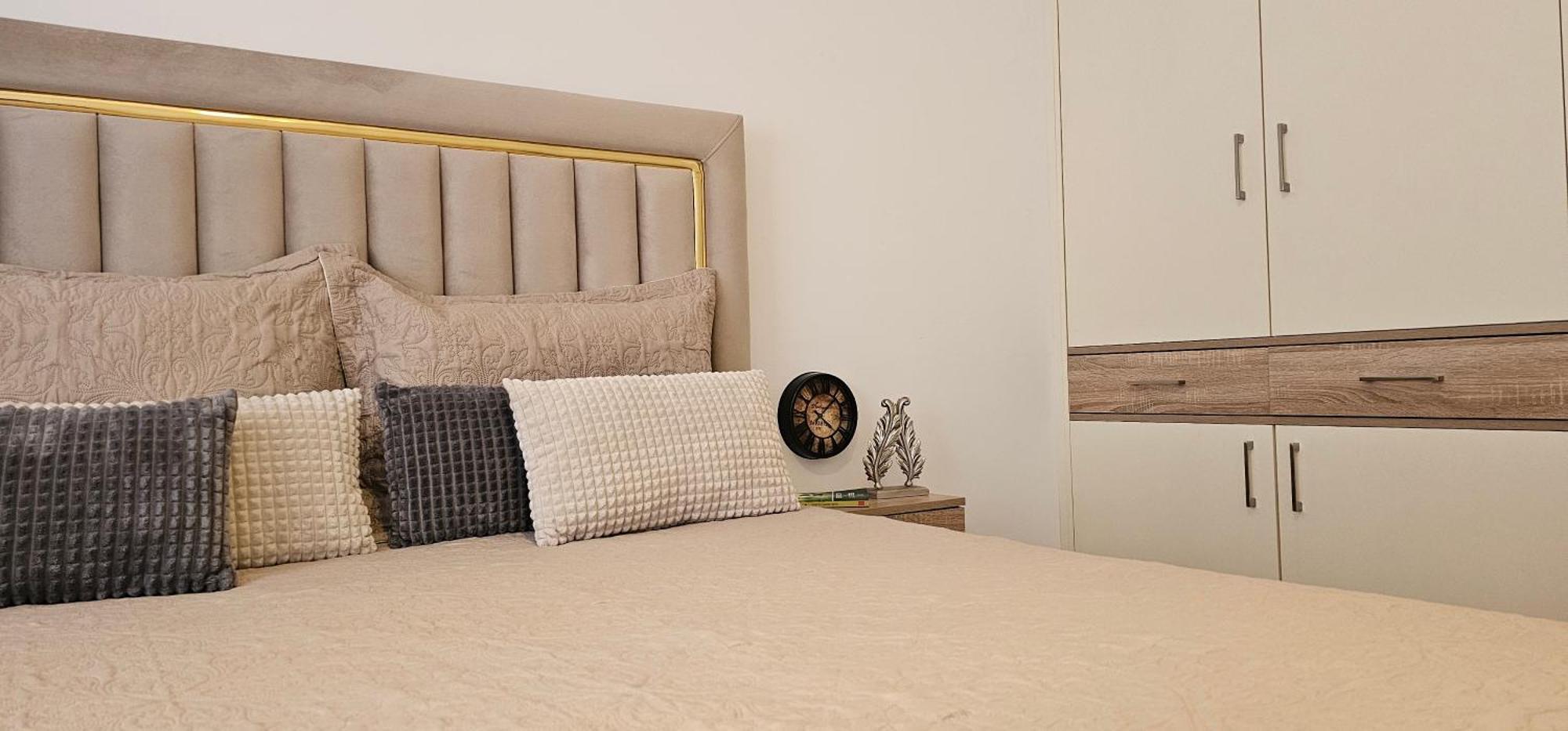 Value Living Apartment Ferizaj Buitenkant foto