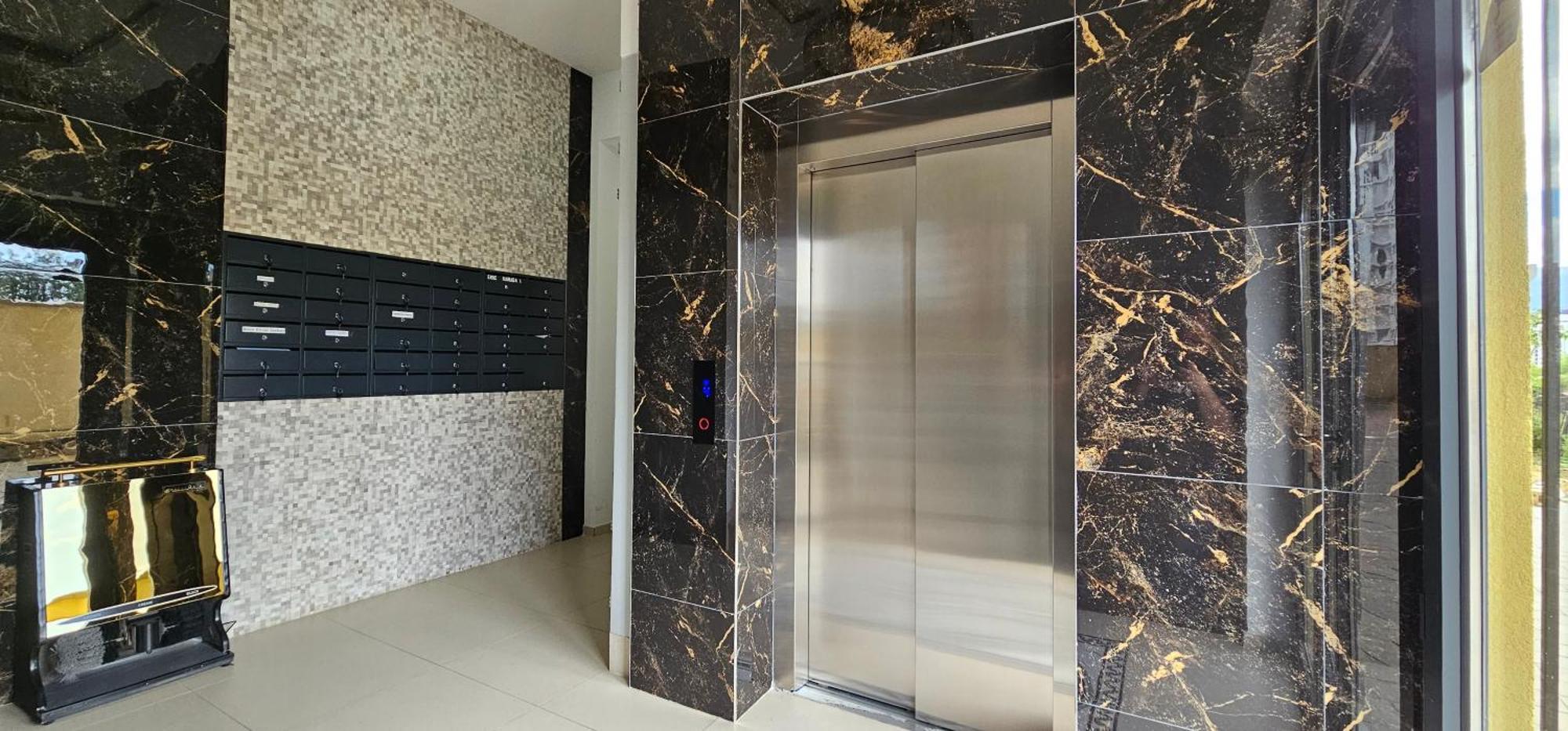 Value Living Apartment Ferizaj Buitenkant foto