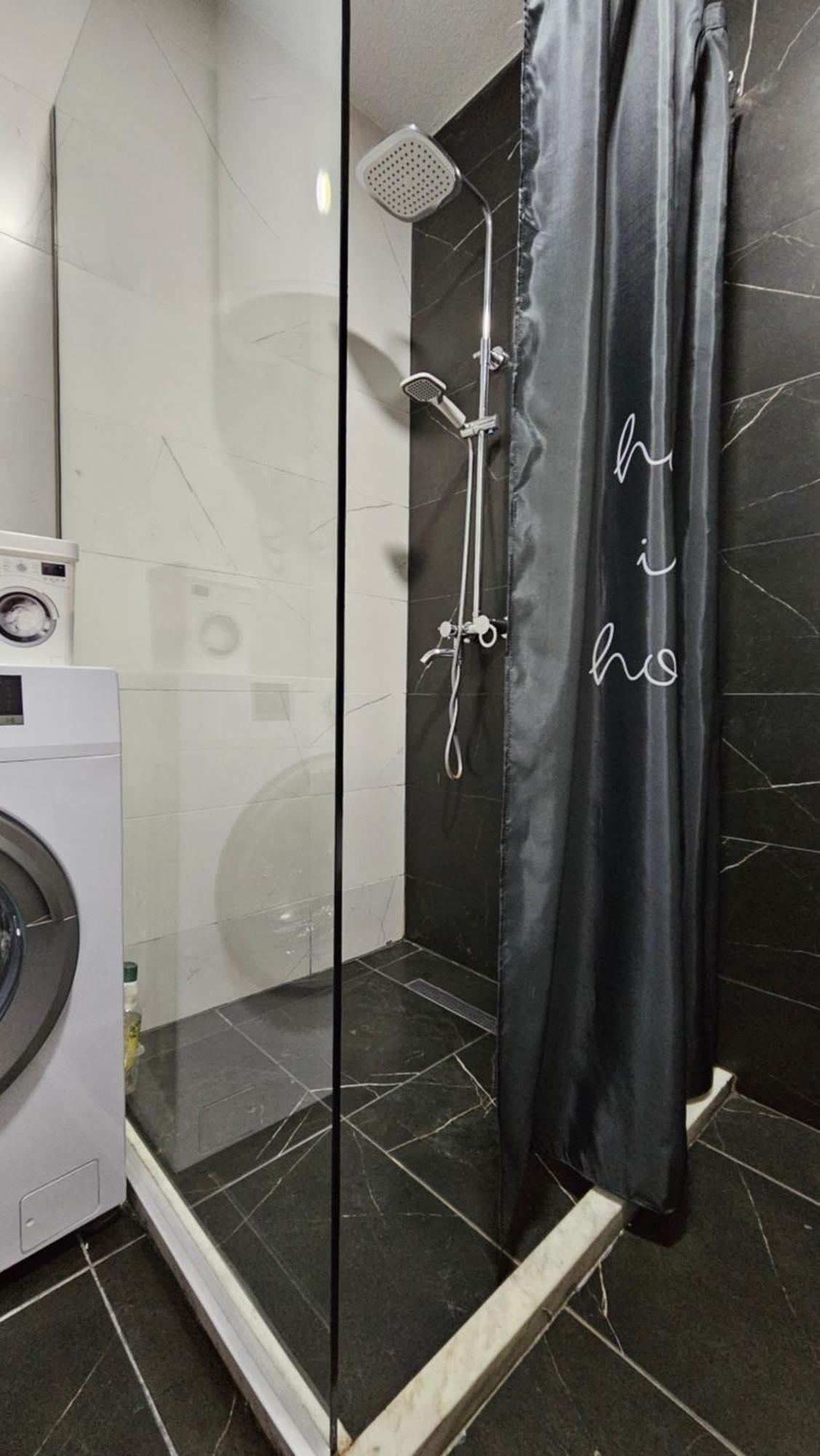 Value Living Apartment Ferizaj Buitenkant foto