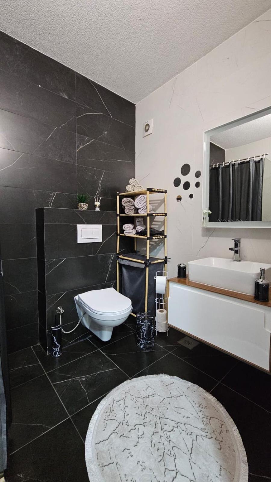Value Living Apartment Ferizaj Buitenkant foto