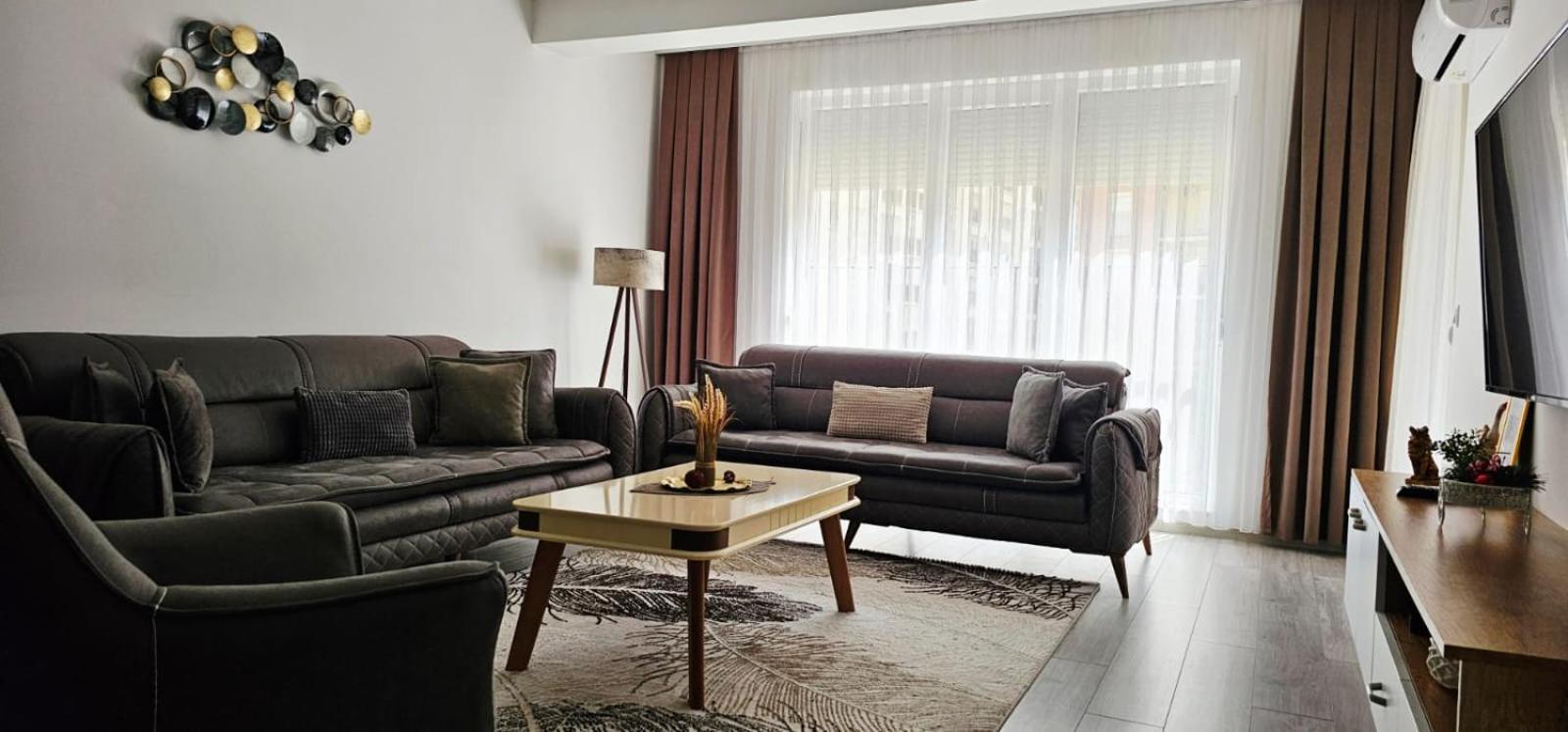 Value Living Apartment Ferizaj Buitenkant foto